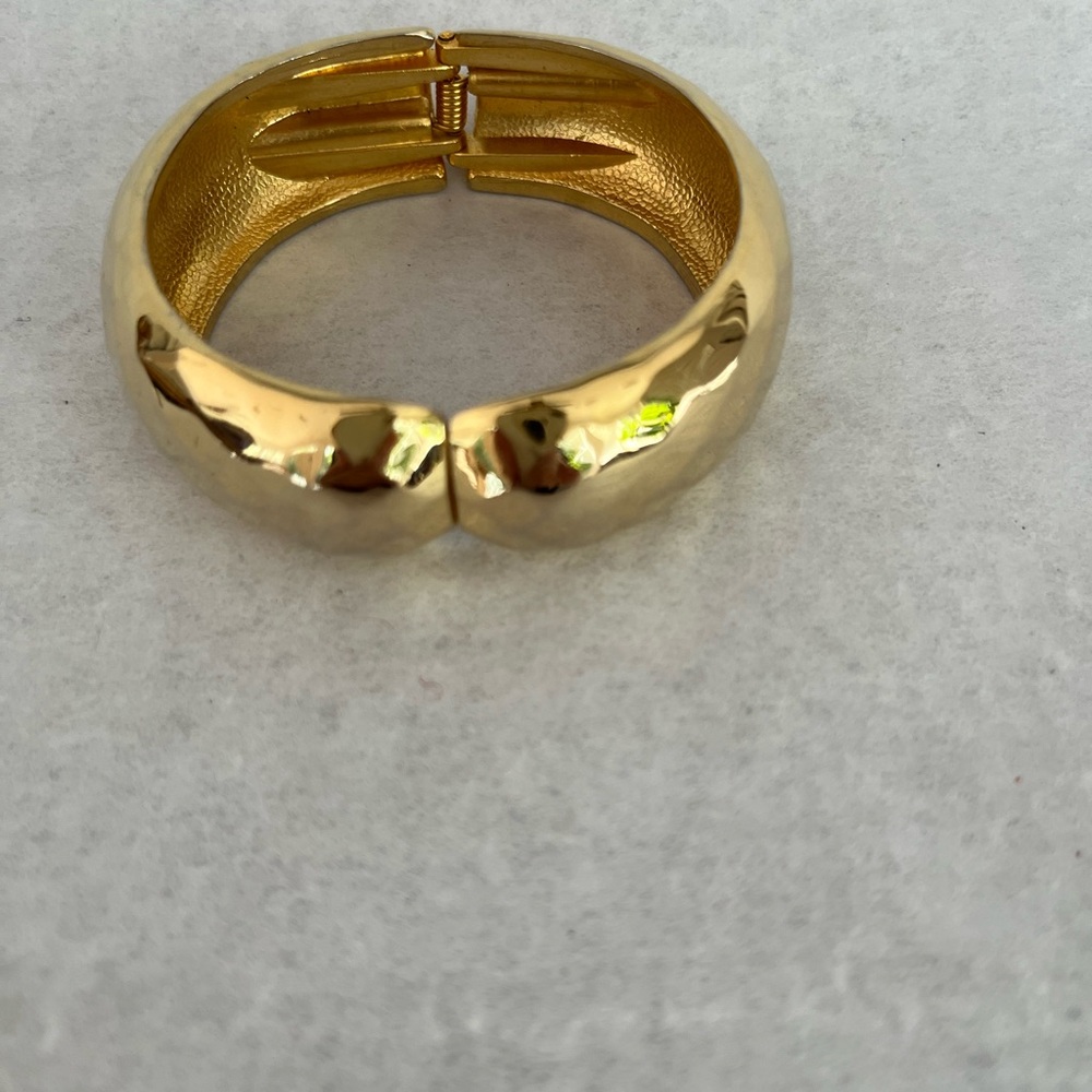 Vintage Retro Diamond Design Hold Tone Hinged Cuff Bangle Bracelet